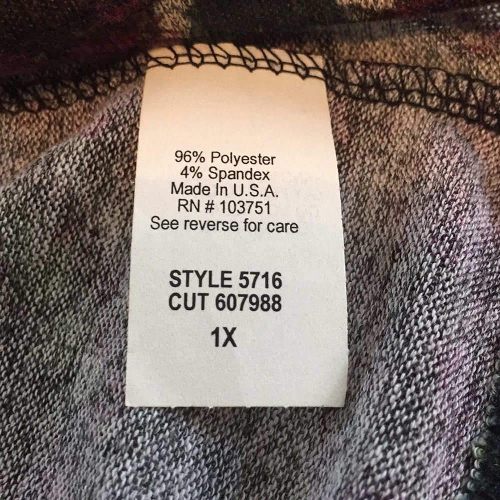 Dress Barn multi colored top - Picture 4 of 6